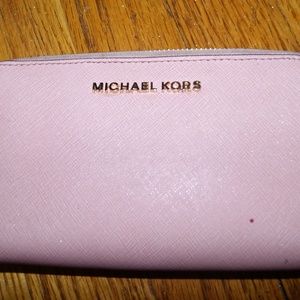 Michael kors wallet